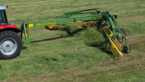 V-Twin 750 Swather